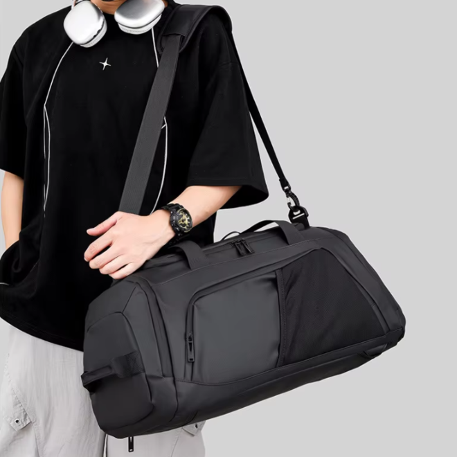 Large Capacity Sport Fitness Waterproof Duffle Bag With Shoe Storage Compartment